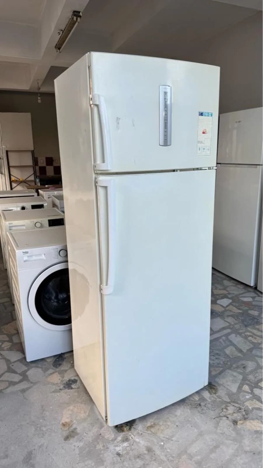 Profilo No-Frost Buzdolabı, Ekranlı, Üstten Donduruculu, Beyaz, fotoğraf 1